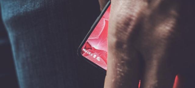 Dotările lui Essential FIH-PM1 sunt reconfirmate de o listare GFXBench; smartphone-ul lui Andy Rubin vine cu 4 GB RAM și procesor Snapdragon 835