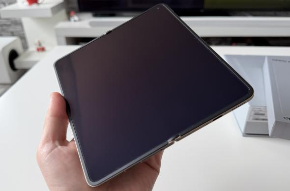OPPO Find N6 - Cută ecran: Cuta-ecran_ (1).jpg