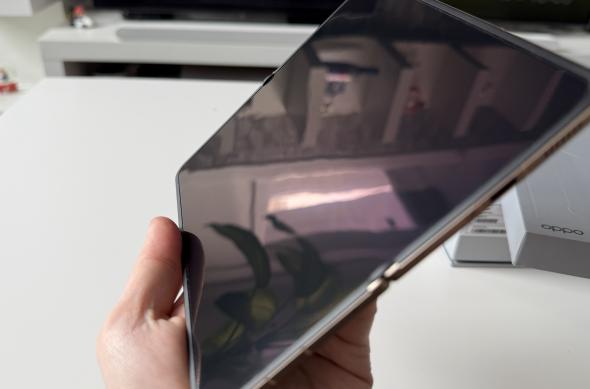 OPPO Find N6 - Cută ecran: Cuta-ecran_ (2).jpg