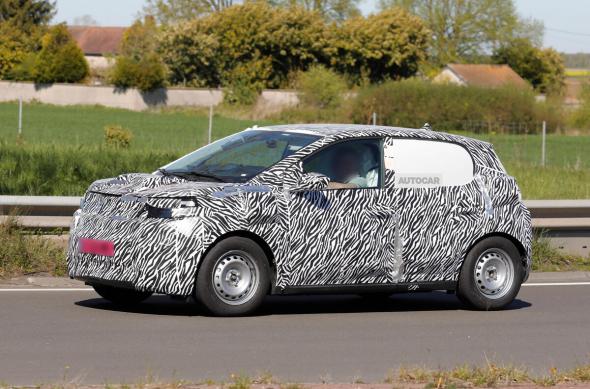 Dacia City EV - Fotografii spion: dacia-city-ev-camo-1.jpg