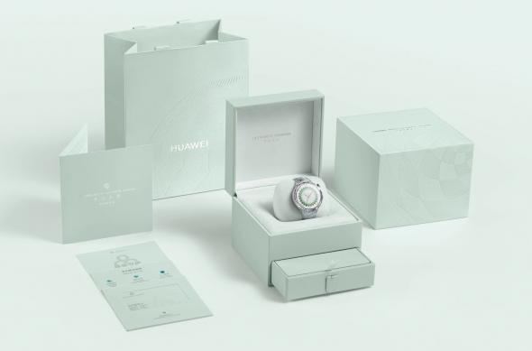 Huawei Watch Ultimate Design Diamond Edition - Fotografii oficiale: download - 2026-04-20T160904.215.jpg