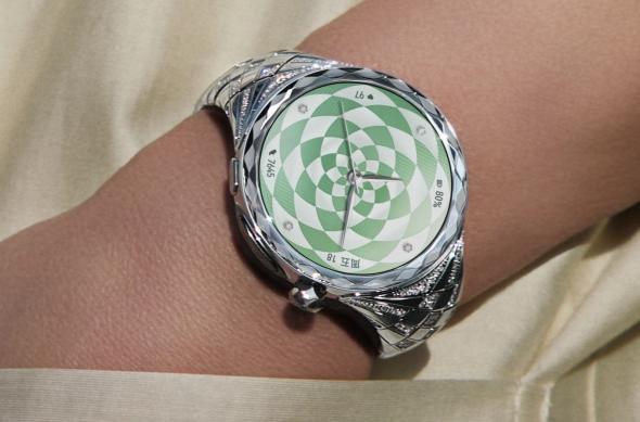 Huawei Watch Ultimate Design Diamond Edition - Fotografii oficiale: download - 2026-04-20T160857.303.jpg