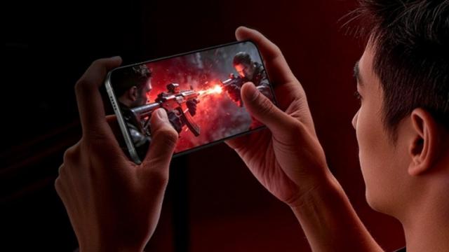 <b>Redmi K90 Max primește dată de lansare, vine în mai puțin de o săptămână cu baterie de 8550 mAh, ecran 165Hz</b>Nu doar OPPO are eveniment pe data de 21 aprilie, ci și Xiaomi care plănuiește introducerea lui Redmi K90 Max în această zi specială. Am tot primit teasere pentru telefon în ultima vreme, iar astăzi mai adăugăm câteva