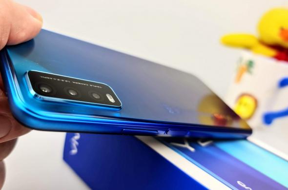 Unboxing Vivo Y20s (conținutul cutiei): vivo-Y20s_003.jpg