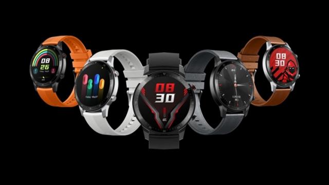 <b>Nubia Red Magic Watch a debutat în China: ceas pentru fotbal, cu senzor de puls, oxigen, preţ atractiv</b>Atunci când am auzit că Nubia a lansat şi un ceas alături de noile telefoane de gaming Red Magic 6, am crezut că va fi vorba despre un ceas de gaming: Red Magic Watch. De fapt este un smartwatch pentru fitness, care are unele funcţii inedite şi noi, la
