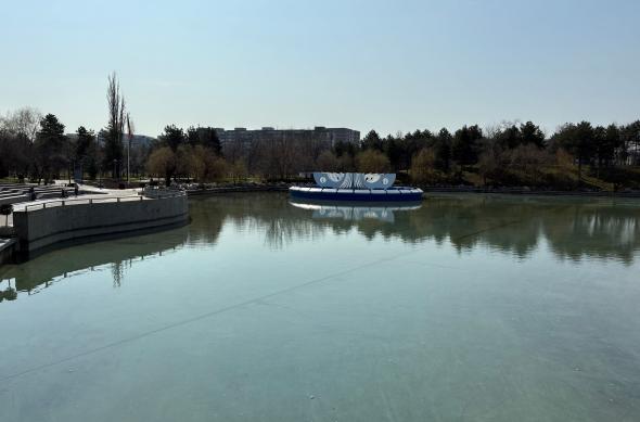 Apple iPhone 17e - Mostre zi: iPhone-17e-Mostre-Zi_ (24).jpg