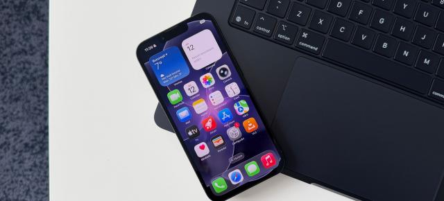 Apple iPhone 17e review detaliat în limba română (evaluare Mobilissimo)