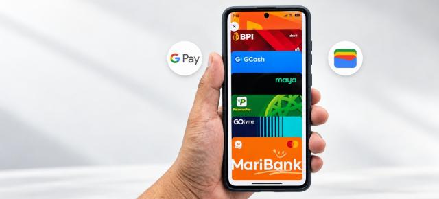 Google Wallet primește un nou design pe Android: cardurile sunt afișate acum într-o listă suprapusă, mai ușor de folosit cu o singură mână