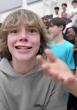 "Sixseven" (6-7), sau cum am uitat să fim copii..