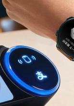 Xiaomi Watch 5 este primul smartwatch cu senzor EMG; două versiuni disponibile, inclusiv eSIM