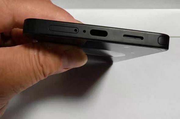 Galaxy S26, Galaxy S26 Ultra - Machete Dummy: 4.jpg