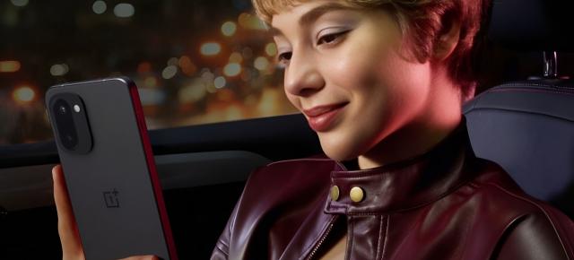 OnePlus 15R e aici! Model pentru gameri, cu procesor Snapdragon 8 Gen 5, ecran de 165Hz și baterie generoasă (7400 mAh)