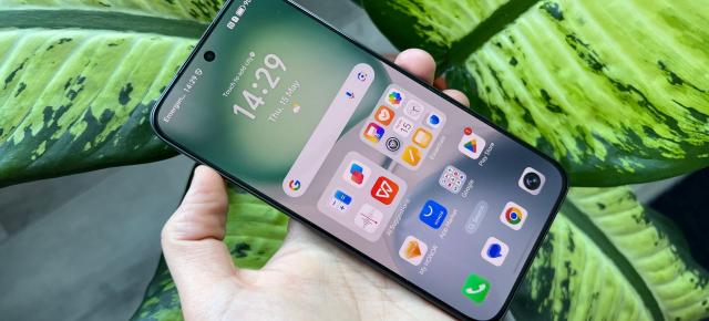 Turul Magazinelor #1550: HONOR 400 sub 1800 lei, proiector lăudat de 100+ recenzii, aspirator robot sub 1000 lei