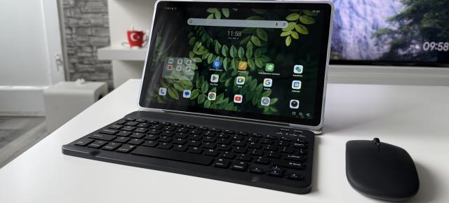 Review Blackview Zeno 10 5G: Aproape un Chromebook... doar că e o tabletă accesibilă, cu o mulțime accesorii la pachet