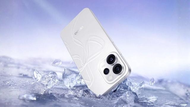 <b>Pro Max nu a dispărut complet; Oppo ar putea lansa curând versiunea high-end din seria Reno15</b>Oppo a lansat deja modelele Reno15 și Reno15 Pro în China, dar varianta Pro Max, despre care se tot vorbește de câteva luni, încă nu a fost anunțată oficial. Situația devine și mai interesantă acum, pentru că un telefon cu numele