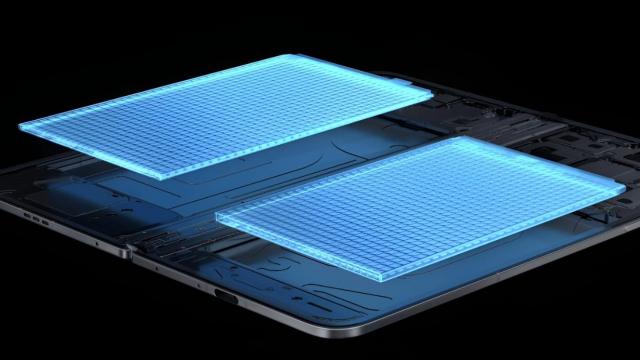 <b>Samsung lucrează la o baterie imensă, de 20.000 mAh: două celule şi tehnologie Siliciu-Carbon</b>În vreme ce nu suntem nici măcar siguri că Samsung sare de 5000 mAh pe Galaxy S26 Ultra, compania sud coreeană ne surprinde azi, prin faptul că lucrează la o baterie imensă. E vorba despre o unitate Siliciu-Carbon, de 20.000 mAh, care vine cu două celule