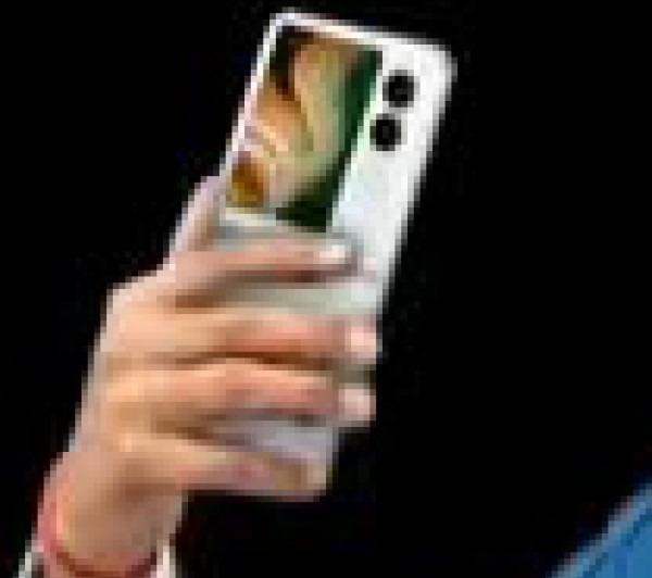 AI+ NovaFlip - Teaser: gsmarena_007.jpg