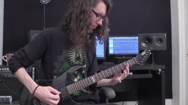 <b>Soneria de iPhone reinterpretată sub formă de heavy metal, cu melodia oferită spre download gratuit fanilor (Video)</b>Parcă e un făcut ca &icirc;n fiecare film şi serial american să auzim soneria clasică de iPhone, cea stock care ne indică pasiunea pentru Măr a americanilor. Ei bine, dacă v-aţi săturat de soneria clasică sau dacă o adoraţi prea mult şi...