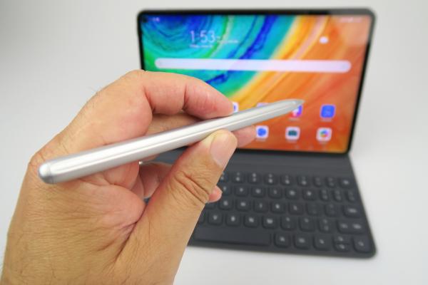 Huawei MatePad Pro: Acustică pe bază de difuzoare quad uimeşte, şochează