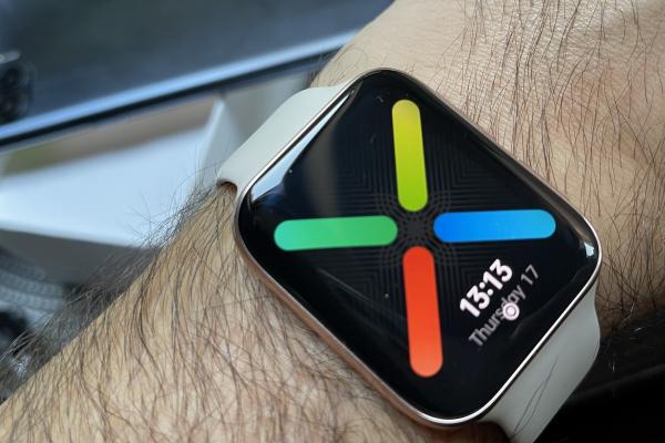 Ce cumpărăm de Crăciun: Oppo Reno4 Lite + Oppo Watch + Enco W31, un pachet pe cinste pentru iubitorii Portrait la preţ corect