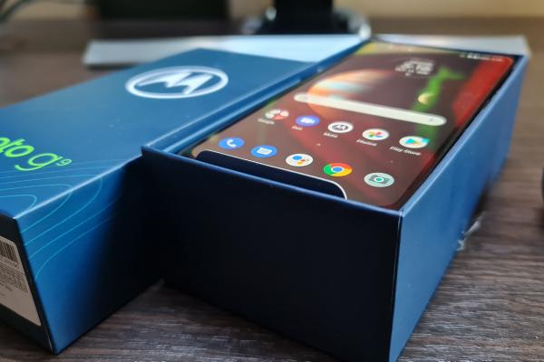 Motorola dezvăluie lista completă de telefoane ce vor fi actualizate la Android 11