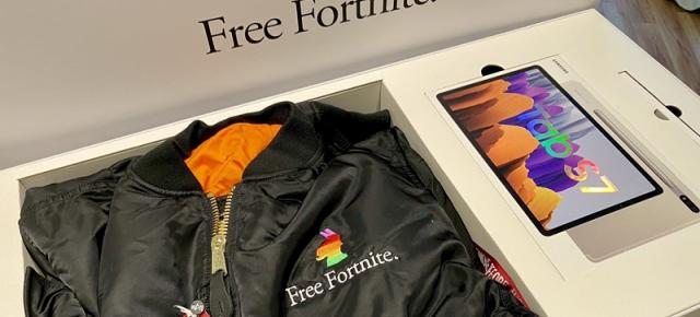 Epic continuă lupta cu Apple; Ajutați de Samsung, trimit tablete și jachete influencerilor cu mesajul “Free Fortnite”