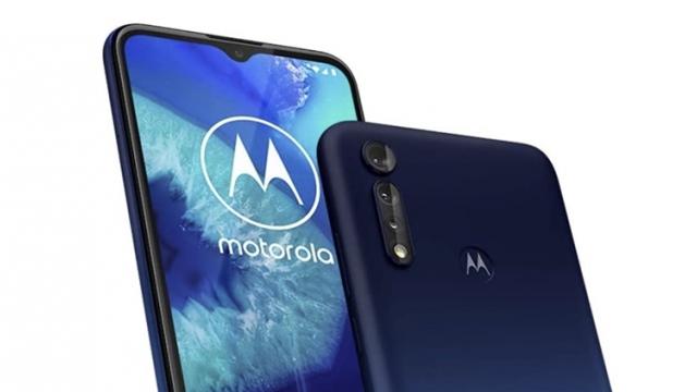 <b>Motorola Moto G8 Power Lite este listat la vânzare pe Amazon; Vedem imagini și aflăm dotările, prețul</b>Printre noile telefoane de buget care se pregătesc de lansare îl avem și pe Motorola Moto G8 Power Lite, smartphone care la câteva zile distanță de la apariția în Google Play Console ajunge iată la vânzare pe Amazon Italia. Listarea din partea 