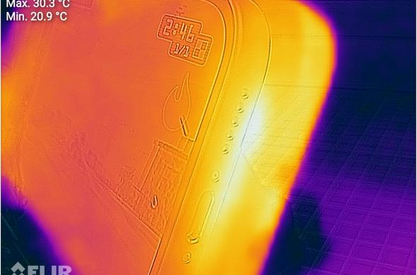 Test termic - Apple iPhone 16: flir_20241007T080412.jpg