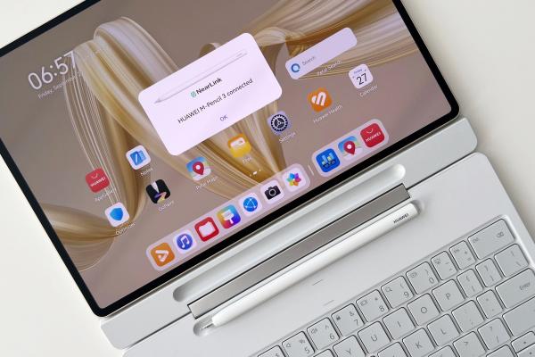 HUAWEI MatePad Pro 12.2 PaperMatte: Baterie care ne duce pe podium la playback video și o încărcare foarte rapidă la 100W