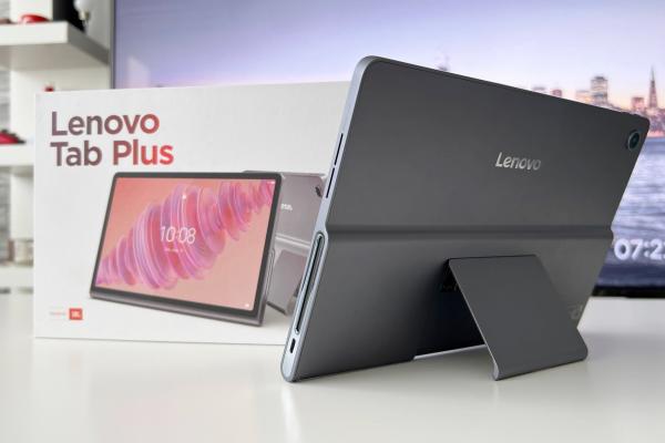 Lenovo Tab Plus - Unboxing