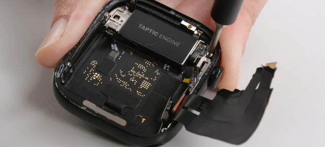 Apple Watch Series 10 disecat de către iFixit; Se desface greu și se repară chiar mai greu