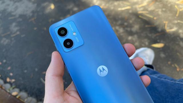 <b>Cel mai ieftin smartphone Moto din 2025 apare în GeekBench; Iată ce oferă Motorola Moto G15</b>Deși succesorul lui Motorola moto g14 era așteptat să debuteze în această vară, pare că Motorola a amânat lansarea până în 2025. Vorbim desigur despre moto g15, telefon de buget așteptat cel mai probabil la început de an 2025 