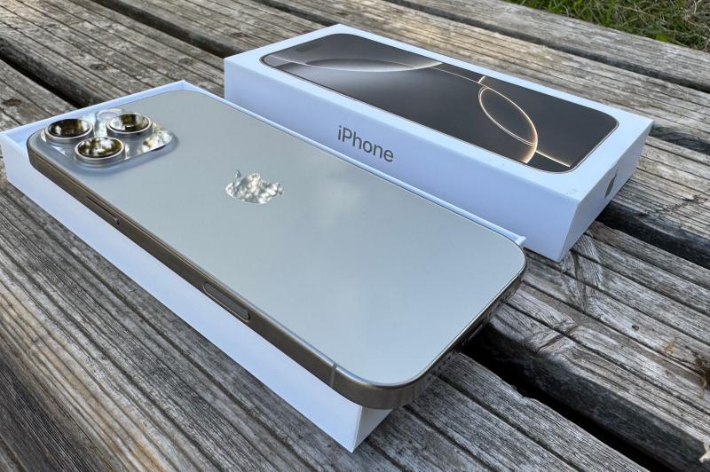 Apple iPhone 16 Pro Max - Unboxing: iPhone-16-Pro-Max-Unboxing_006.jpg