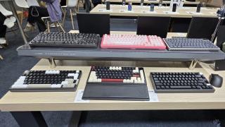 Am venit pentru camera termică și am rămas la tastaturi: ce mai experimentează DOOGEE în 2026
