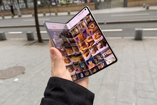 Huawei Mate X7: OS, UI, aplicaţii cu un EMUI, care deşi veteran, încă se mişcă bine