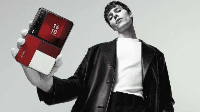 <b>Huawei Pura X2 prinde contur: Ecrane mai mari și Kirin 9030 sub capotă</b>Huawei pregătește discret următoarea generație a pliabilului său atipic Pura X. E vorba despre Pura X2, model ce începe sa capete o formă tot mai clară dacă privim spre leak-urile ajunse în online. Modelul pare că va debuta în China în luna martie