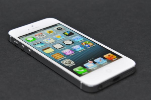 Apple iPhone 5 - Galerie foto Mobilissimo.ro