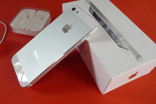 Apple iPhone 5 - Unboxing