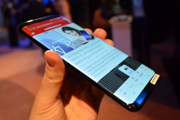 Samsung Galaxy S8+ hands-on: porţie mare de Galaxy S8, cu extra ecran şi baterie