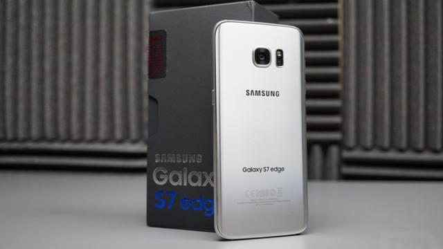 <b>Istoria unei înlocuiri de Galaxy S7 Edge defect: clientul a trebuit să semneze un NDA, sub riscul unui proces, altfel nu primea telefonul nou</b>În general înlocuirea unui smartphone defect nu reprezintă o mare bătaie de cap, asta dacă nu chiar utilizatorul a contribuit la stricarea device-ului. Totuși, un bărbat din Singapore a trecut printr-o situație mai ciudată putem spune, asta pentru că 