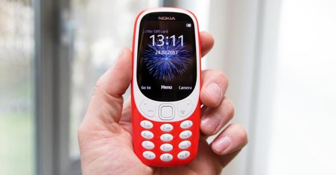 <b>Preț și disponibilitate Nokia 3310 (2017) în România</b>În cadrul târgului Mobile World Congress 2017 din Barcelona, cei de la Nokia au atras toate privirile publicului de la fața locului și nu prin smartphone-urile ce rulează Android, ci datorită lui Nokia 3310 (2017) - o revenire a celebrului telefon care a 