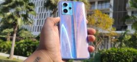 Spatele cameleonic al lui realme 9 Pro+ apare în fotografii reale 