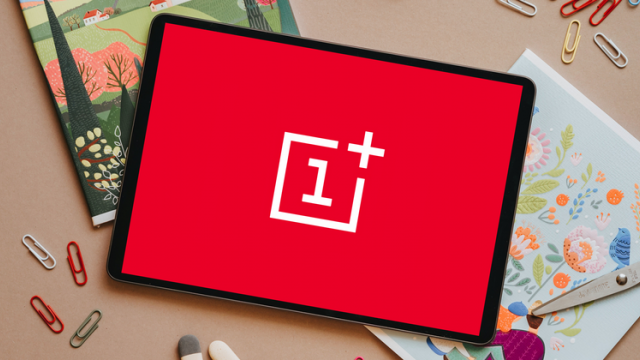 <b>OnePlus va lansa o tabletă în acest an și va rula Android 12L; S-ar numi OnePlus Pad</b>Zvonuri despre o așa-zisă tabletă OnePlus au apărut încă de acum câteva luni, iar azi apar noi informații cu privire la aceasta. Mai exact, ar fi vorba despre software-ul pe care îl va rula tableta - Android 12L. Zvonurile vin prin intermediul lui Yogesh