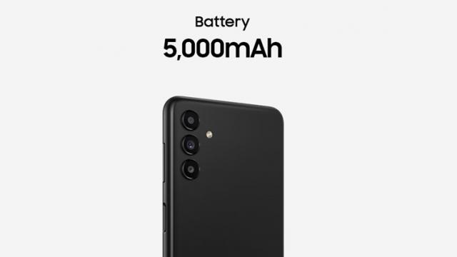<b>Samsung Galaxy A13 4G primește certificarea FCC, fiind confirmată bateria de 5000 mAh</b>Finalul anului 2021 ne-a adus și lansarea unui telefon de buget cu 5G de la Samsung și anume Galaxy A13 5G, un model cu baterie de 5000 mAh, ecran 90Hz și o cameră foto principală de 50 mpx în spate. Au sosit apoi și leak-uri asociate 