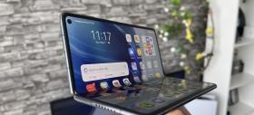 Huawei Mate X3: Display-uri pregătite de gaming şi consum de filme
