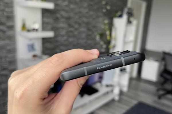Motorola Edge 40: Acustică stereo de care vei fi mulțumit dacă nu ești pretențios, fie că te joci sau asculți muzică
