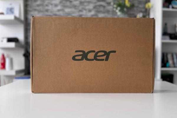 ACER Aspire 7 A715-51G - Galerie foto