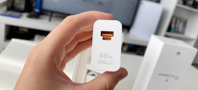 Huawei P60 Pro: Autonomia bateriei se încadrează în media flagship-urile din 2023
