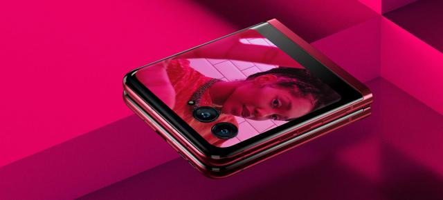Pliabilul Motorola RAZR 40 Ultra apare în imagini pentru presă noi, detaliate; Vedem cât de util e ecranul extern de dimensiuni generoase