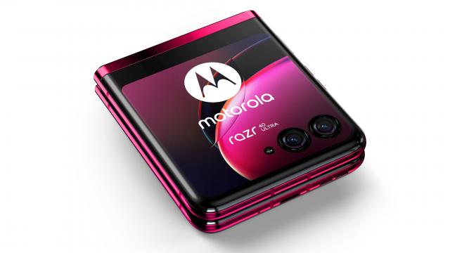 <b>Motorola RAZR 40 Ultra - flagship-ul pliabil cu clapetă se lasă admirat în cele mai detaliate randări de până acum </b>Motorola vrea să ia cu asalt piața telefoanelor pliabile astfel că în această vară ne pregătește nu unul, ci două astfel terminale - compania optând pentru cel mai popular format, cel cu clapetă. Avem în primul rând modelul Razr 40